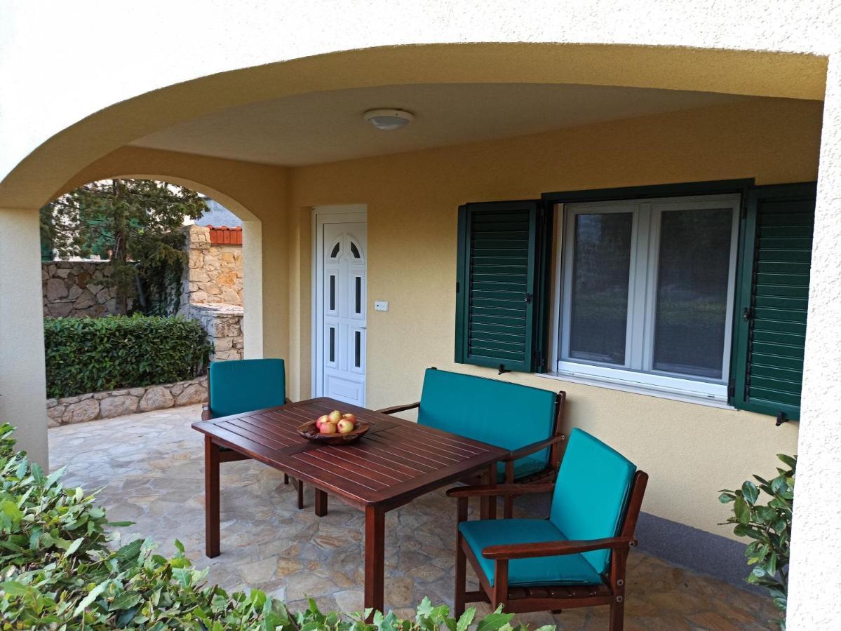 Seaside Apartments Laurus Murter Luaran gambar
